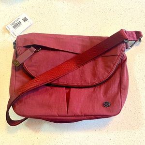 Lululemon All Night Festival Bag